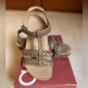 Aetrex Reese Adjustable Gladiator Sandal in Taupe